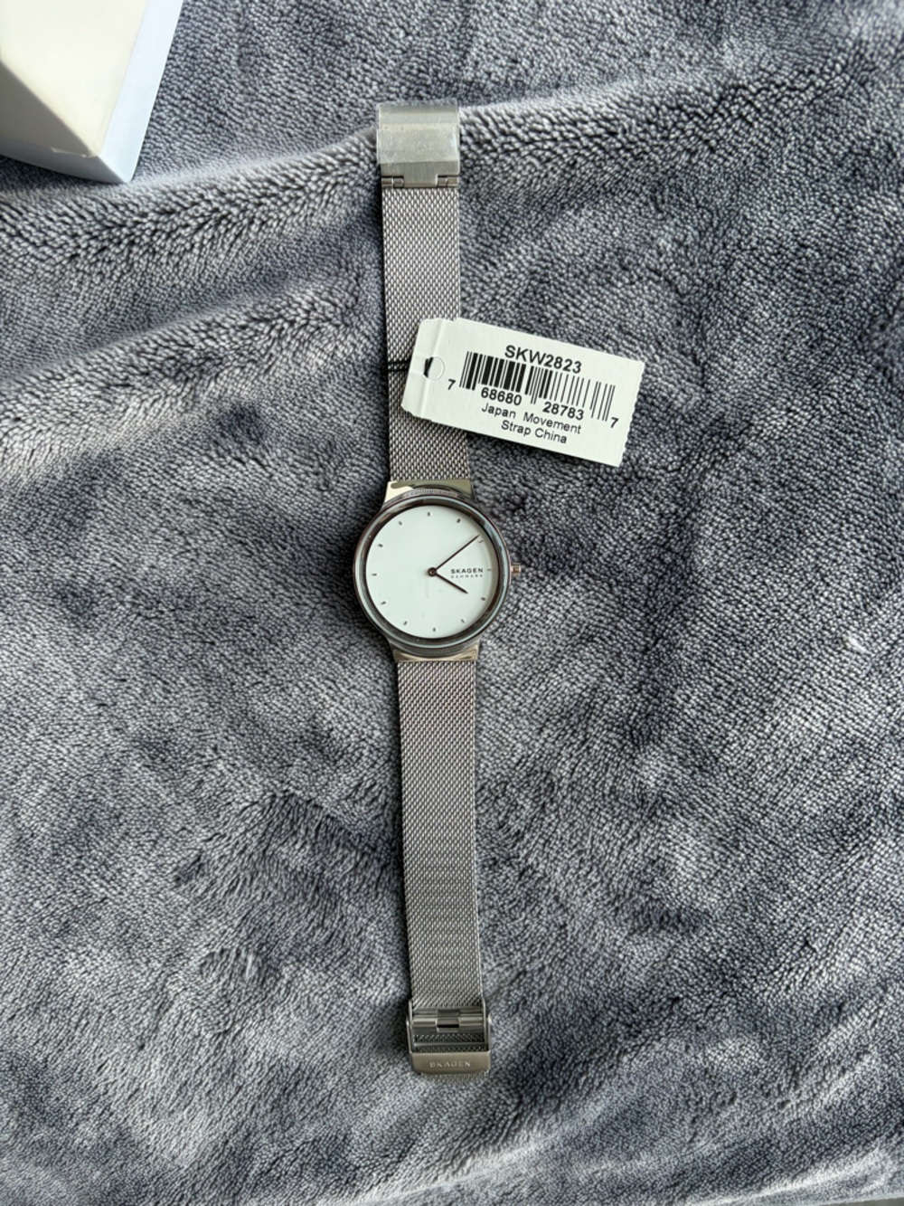 Skagen Silver Mesh Minimal Dial women’s Watch